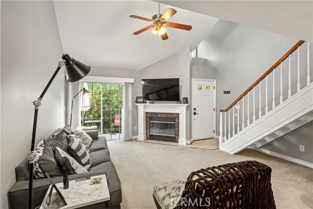 Detail Gallery Image 4 of 29 For 24129 Del Monte Dr #162,  Valencia,  CA 91355 - 1 Beds | 1 Baths