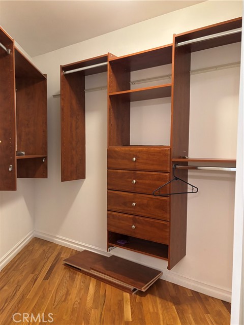 1631 Leycross Drive, La Canada Flintridge CA: https://media.crmls.org/medias/311fe61d-7151-4d31-91ef-e6064faaa744.jpg