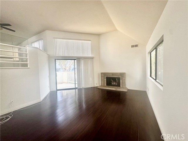 5727 E Stillwater Avenue, Orange CA: https://media.crmls.org/medias/31203a9c-8550-4426-a101-52077147dea8.jpg