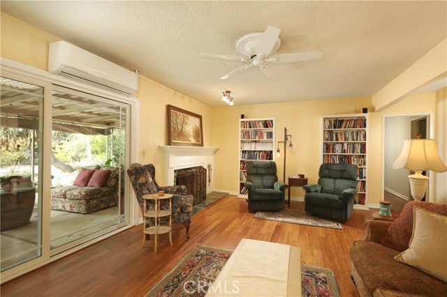11209 Sunburst Street photo 5