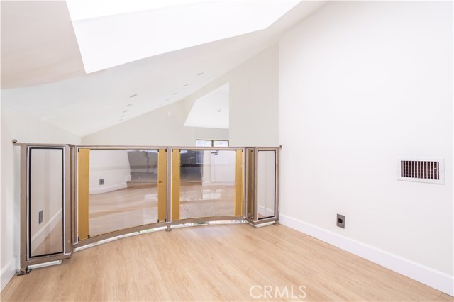 Detail Gallery Image 11 of 46 For 13331 Moorpark St #319,  Sherman Oaks,  CA 91423 - 2 Beds | 2 Baths