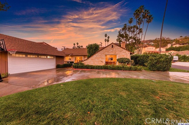 Photo of 301 Lawson Place, Glendale, CA 91202