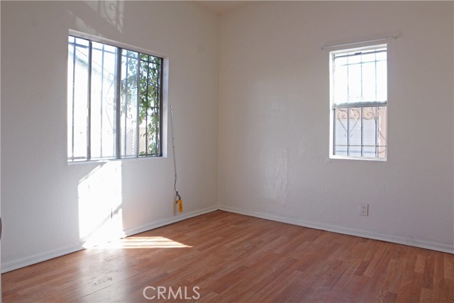 Detail Gallery Image 6 of 9 For 154 1/2 E 82nd St, Los Angeles,  CA 90003 - 1 Beds | 1 Baths