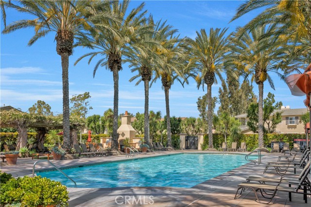 9 Whitford, Irvine CA: https://media.crmls.org/medias/3121b364-89e3-48d9-96fa-c5d10201a541.jpg