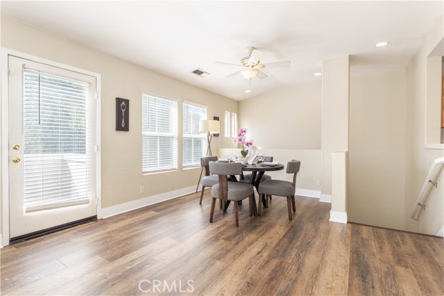 Detail Gallery Image 10 of 33 For 18024 Flynn Dr #5509,  Canyon Country,  CA 91387 - 2 Beds | 2 Baths