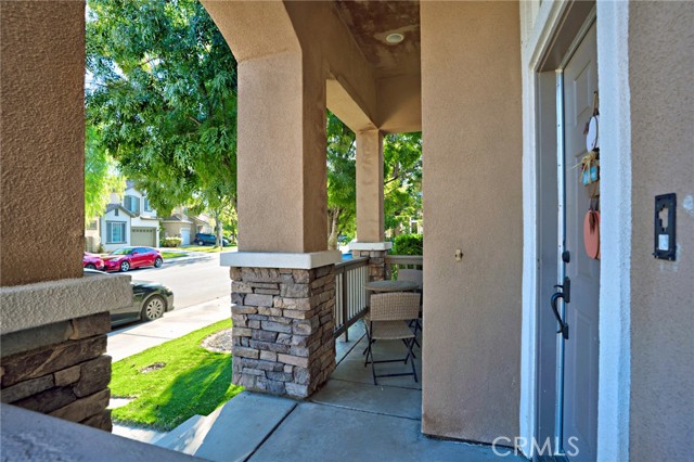Detail Gallery Image 3 of 44 For 3902 Bluff, Perris,  CA 92571 - 4 Beds | 2/1 Baths