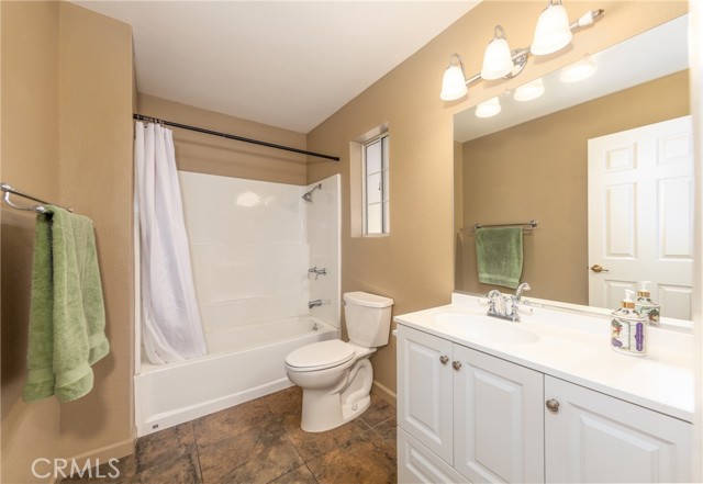 Detail Gallery Image 18 of 28 For 2740 Banyan Tree Ln, Hemet,  CA 92545 - 3 Beds | 2 Baths