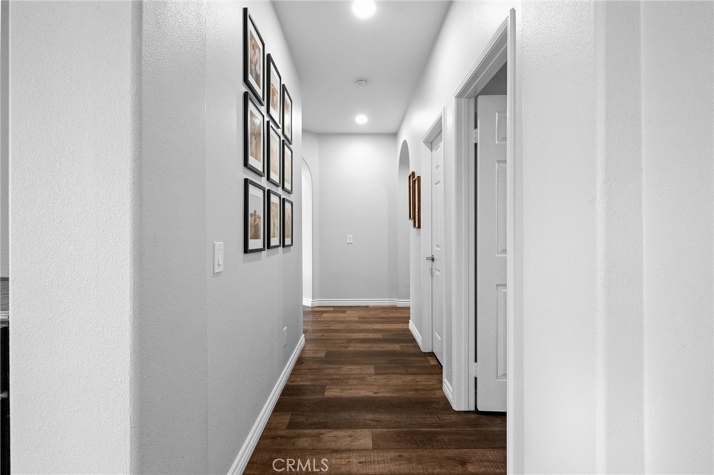 https://media.crmls.org/medias/3123a76d-50c9-46f0-ab15-596944e3bf32.jpg?preset=X-Large