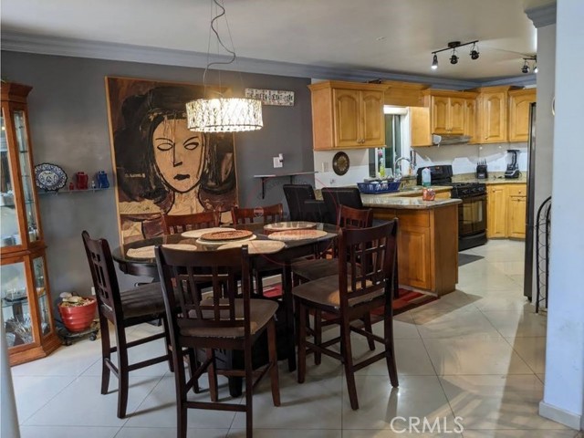 Detail Gallery Image 10 of 71 For 669 Calle Paseo De Las Acacias, –,  – 22847 - 5 Beds | 3/1 Baths