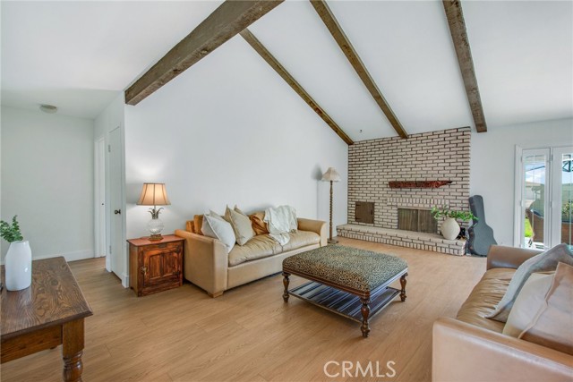 Detail Gallery Image 6 of 24 For 21041 Strathmoor Ln, Huntington Beach,  CA 92646 - 3 Beds | 2 Baths