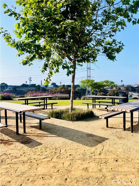 1401 Turin Lane, Los Angeles CA: https://media.crmls.org/medias/3123ebf8-bd79-4279-bc1e-f2e142329715.jpg