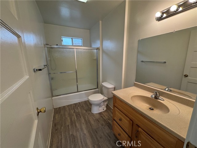 1064 W 18th Street, San Pedro CA: https://media.crmls.org/medias/3124f9b1-0cf8-4813-9de4-b41c249d23d0.jpg