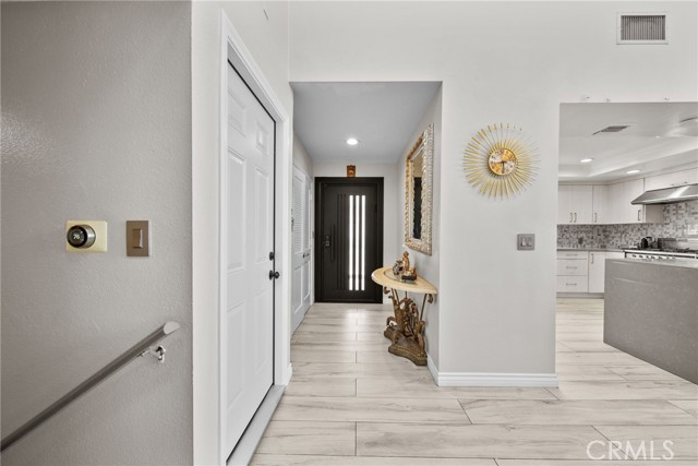 Detail Gallery Image 6 of 51 For 5156 Campo, Woodland Hills,  CA 91364 - 5 Beds | 4 Baths