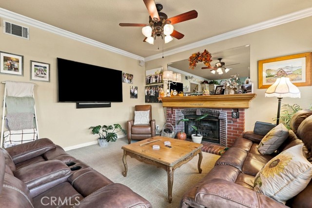 4 Bed Home for Sale in Saugus, California