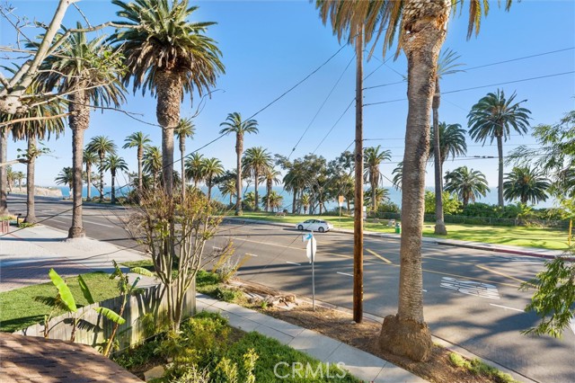 Detail Gallery Image 15 of 59 For 3740 Barbara, San Pedro,  CA 90731 - 2 Beds | 2/1 Baths