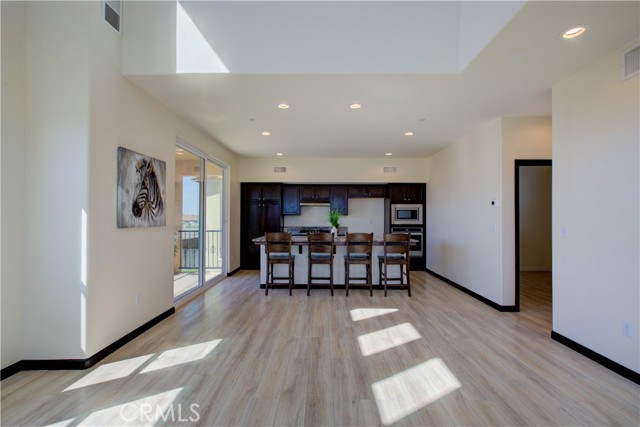 Detail Gallery Image 7 of 44 For 154 Barker Ln, Merced,  CA 95348 - 4 Beds | 4 Baths