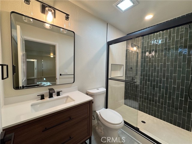 Detail Gallery Image 10 of 26 For 3219 Colorado, Santa Monica,  CA 90404 - 2 Beds | 2 Baths