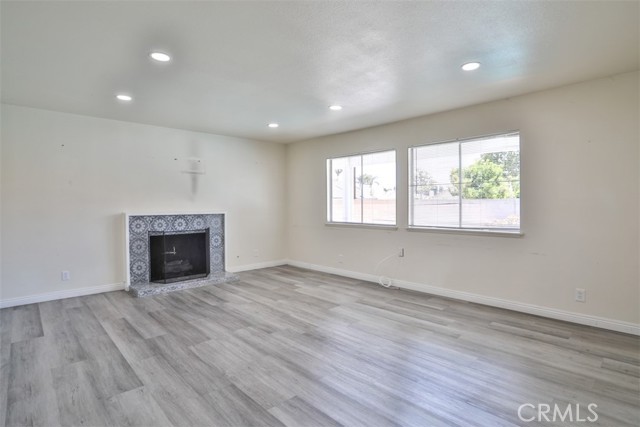 11112 Camellia Avenue, Fountain Valley CA: https://media.crmls.org/medias/31274c37-1706-4c17-9b16-c903e6b932e5.jpg