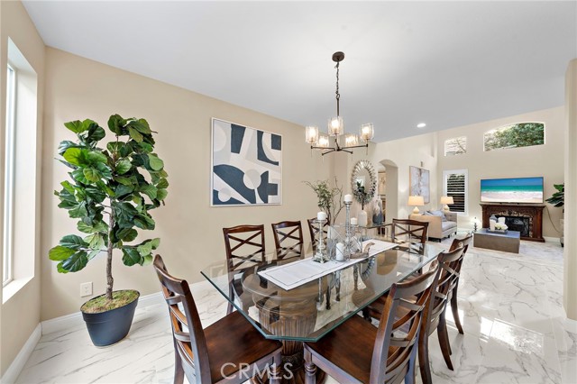 Detail Gallery Image 7 of 49 For 7095 Ashley Dr, Huntington Beach,  CA 92648 - 5 Beds | 3 Baths