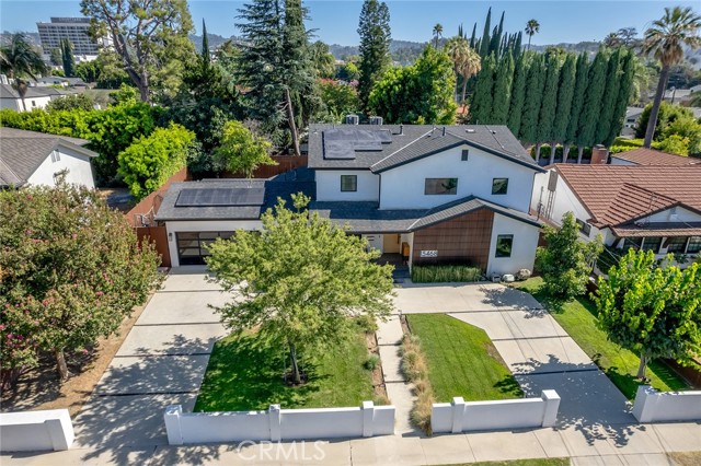 5 Bed Home for Sale in Sherman Oaks, California