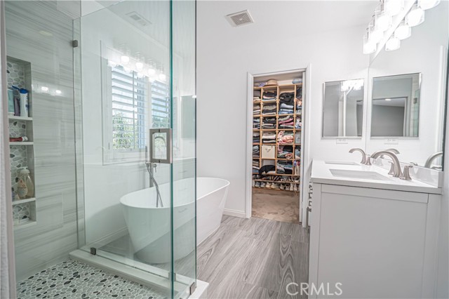 Image 20 of 44 For 28217 Alton Way