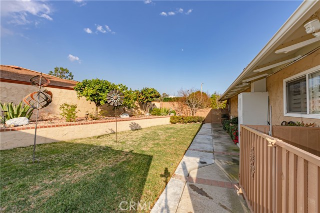 Detail Gallery Image 64 of 67 For 2205 N Palm Way, Upland,  CA 91784 - 4 Beds | 2/1 Baths