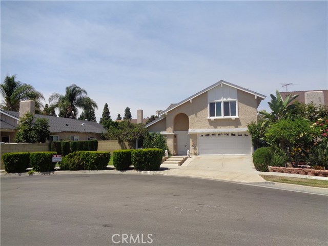 13621 Hart Dr, Cerritos, CA 90703