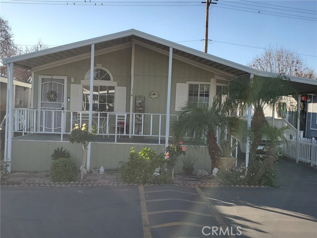 Detail Gallery Image 2 of 4 For 20401 Soledad Canyon Rd #114,  Canyon Country,  CA 91351 - 3 Beds | 2 Baths