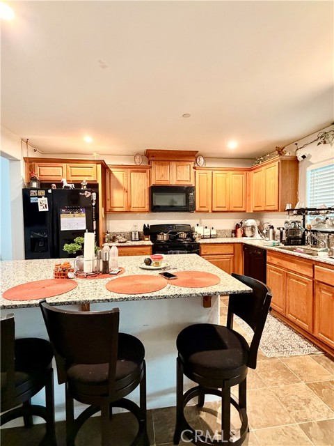 Detail Gallery Image 8 of 39 For 156 Harp Ct, Merced,  CA 95341 - 4 Beds | 3 Baths