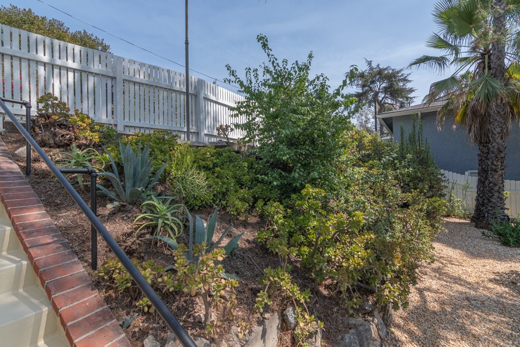 Detail Gallery Image 40 of 51 For 3886 Wawona St, Los Angeles,  CA 90065 - 2 Beds | 2 Baths