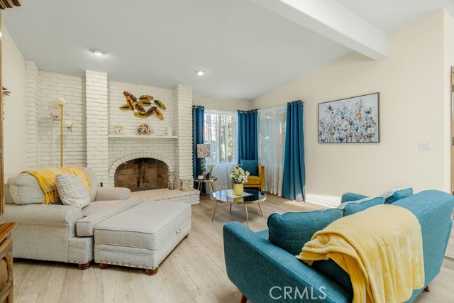 Detail Gallery Image 8 of 74 For 22373 Boating, Canyon Lake,  CA 92587 - 5 Beds | 3 Baths