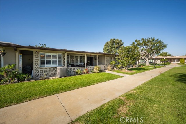 Detail Gallery Image 3 of 30 For 1201 Oakmont Rd 196h,  Seal Beach,  CA 90740 - 2 Beds | 1 Baths