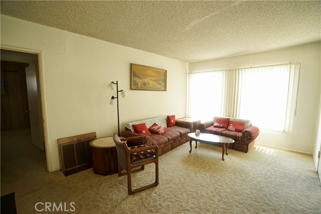 369 E Andrix Street, Monterey Park CA: https://media.crmls.org/medias/312a7b13-f200-4339-a459-e853c306721a.jpg