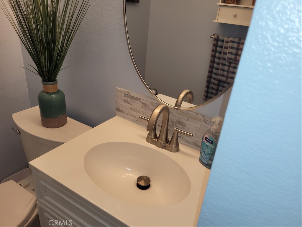https://media.crmls.org/medias/312aa882-715f-429c-b404-7471b02bd16b.jpg?preset=X-Large