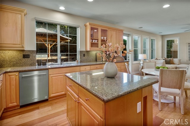 2188 Saratoga Lane, Glendora CA: https://media.crmls.org/medias/312b3854-9e0b-4d39-8910-b6983e4a4881.jpg