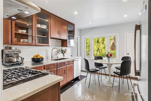 Detail Gallery Image 6 of 26 For 1732 Palos Verdes Dr, Palos Verdes Estates,  CA 90274 - 3 Beds | 2 Baths