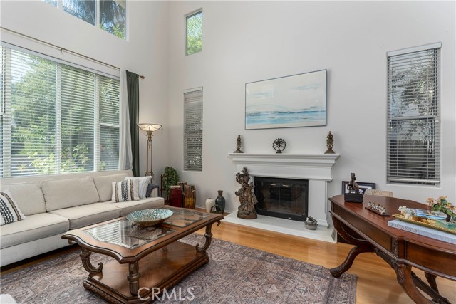 Detail Gallery Image 6 of 44 For 7371 Westcliff, West Hills,  CA 91307 - 5 Beds | 5 Baths