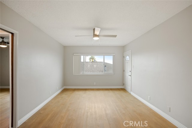 740 W 27th Street, San Pedro CA: https://media.crmls.org/medias/312c7279-cf78-40cd-aa81-a0a773468650.jpg