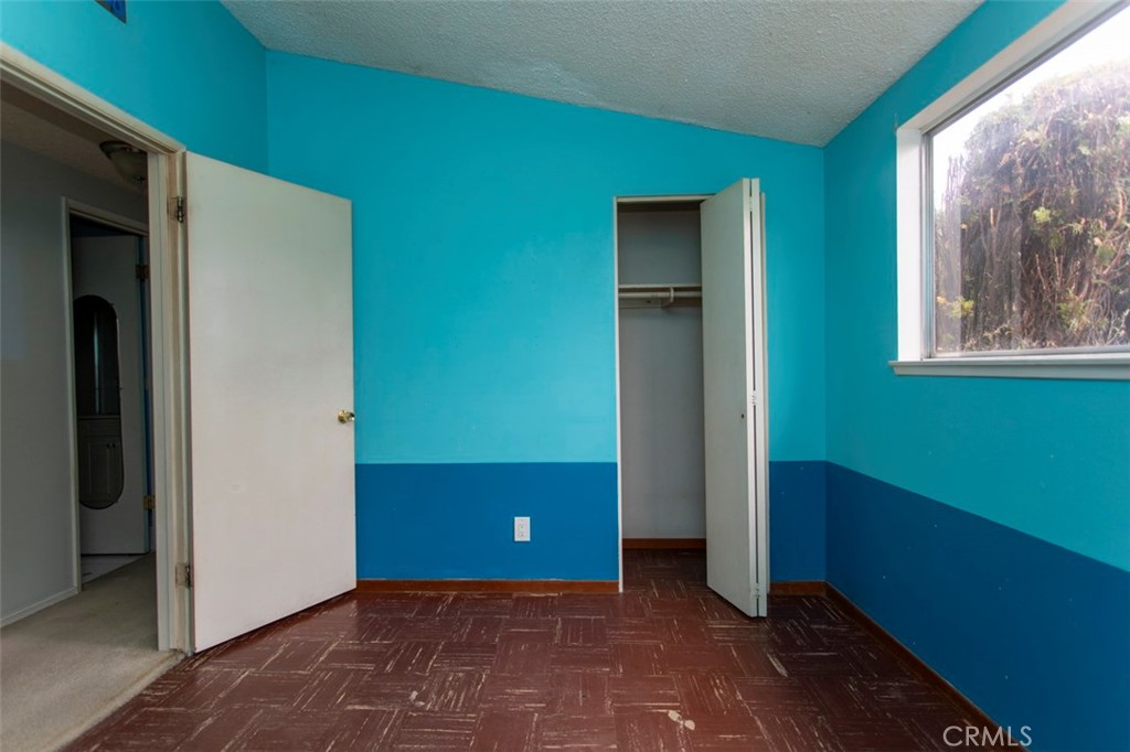 https://media.crmls.org/medias/312deffe-b2b4-4701-90c1-18cbc6fee528.jpg?preset=X-Large