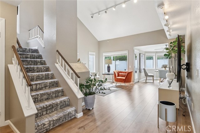 Detail Gallery Image 4 of 28 For 15413 Oak Grove Ct, Chino Hills,  CA 91709 - 3 Beds | 2/1 Baths