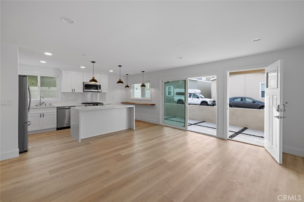 312f328f 2a66 4f91 A24b 99937973c7c1