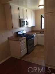 Detail Gallery Image 2 of 10 For 27979 Sarabande Ln #250,  Canyon Country,  CA 91387 - 2 Beds | 2 Baths