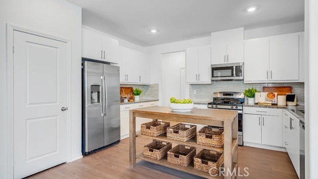 17784 McKenzie Court, Hesperia CA: https://media.crmls.org/medias/31301dc3-eee8-43bb-8ff1-9ada658ef872.jpg