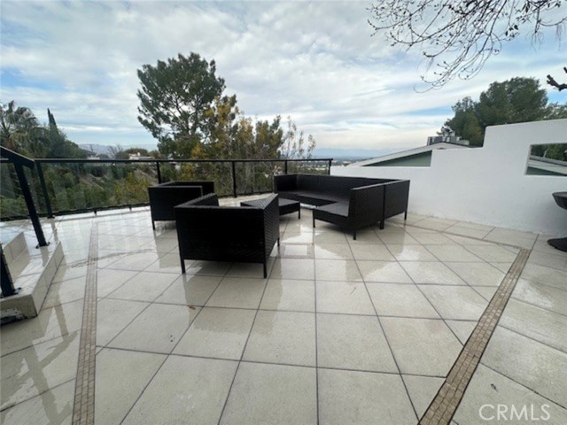 Detail Gallery Image 32 of 42 For 5128 Llano, Woodland Hills,  CA 91364 - 3 Beds | 3 Baths