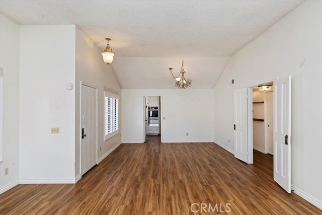 Detail Gallery Image 17 of 37 For 2974 Hyde Park Cir, Riverside,  CA 92506 - 2 Beds | 2 Baths