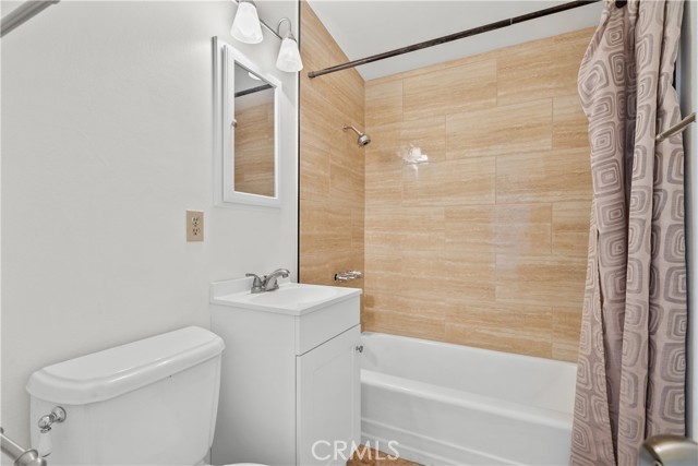 Detail Gallery Image 22 of 36 For 13043 Corcoran St, San Fernando,  CA 91340 - 3 Beds | 2 Baths