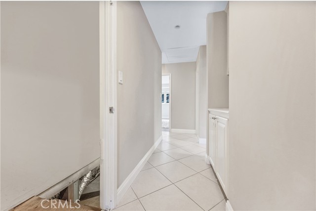 1439 Wembley Road photo 19