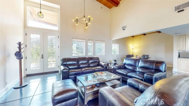 Detail Gallery Image 26 of 36 For 7300 Santa Susana Pass Rd, Simi Valley,  CA 93063 - 3 Beds | 2/1 Baths