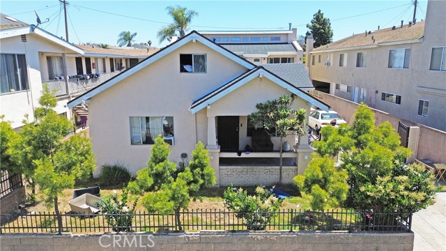 Detail Gallery Image 1 of 5 For 1120 Stanley Ave, Long Beach,  CA 90804 - – Beds | – Baths