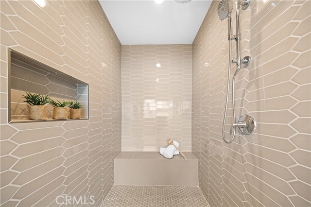 271 Huckleberry, Lake Forest CA: https://media.crmls.org/medias/313356f2-b87d-4368-a0c7-db2d8ec876d1.jpg